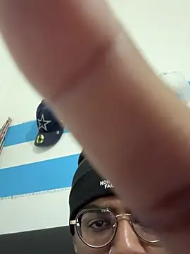 Snapshot of samuchoco21 chatting on January 2, 11:41 am samuchoco21 online show from January 2, 11:41 am