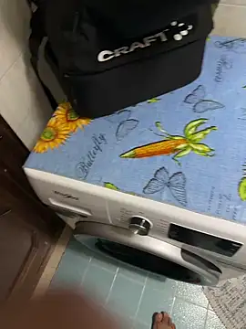 Snapshot of samuchoco21 chatting on February 25, 11:41 am samuchoco21 online show from February 25, 11:41 am