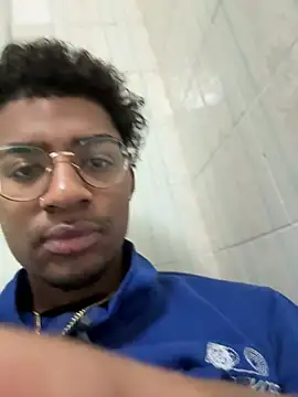 Snapshot of samuchoco21 chatting on February 27, 11:41 am samuchoco21 online show from February 27, 11:41 am