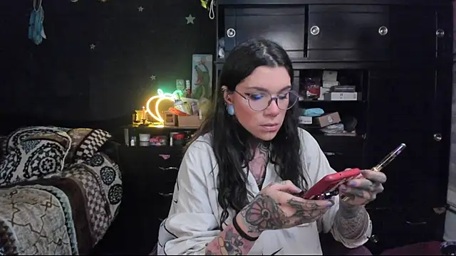 Snapshot of Lilmarieee chatting on January 24, 9:47 pm Lilmarieee online show from January 24, 9:47 pm