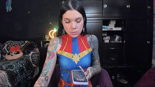 Snapshot of Lilmarieee chatting on February 1, 8:47 pm Lilmarieee online show from February 1, 8:47 pm