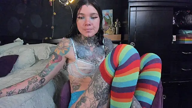 Lilmarieee online show from November 7, 3:56 pm