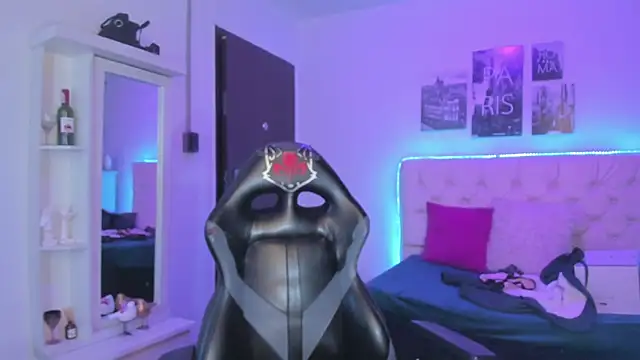 Snapshot of Amaia_Daniells chatting on December 11, 9:30 am Amaia Daniells online show from December 11, 9:30 am