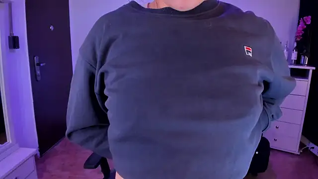 Snapshot of Amaia_Daniells chatting on January 7, 3:35 am Amaia Daniells online show from January 7, 3:35 am