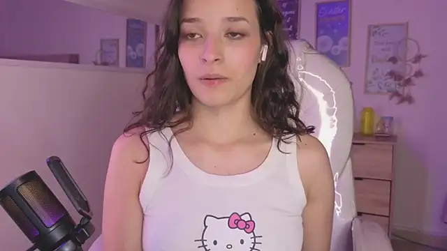 Snapshot of Amaia_Daniells chatting on October 3, 4:20 am Amaia Daniells online show from October 3, 4:20 am