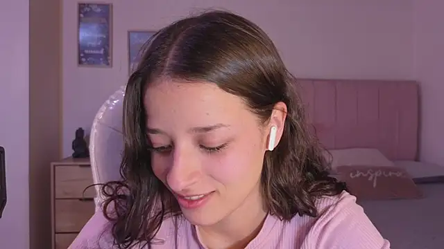 Snapshot of Amaia_Daniells chatting on November 29, 3:53 am Amaia Daniells online show from November 29, 3:53 am