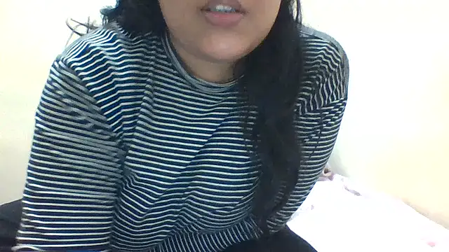 Snapshot of Annerae chatting on January 16, 4:39 pm Annerae online show from January 16, 4:39 pm