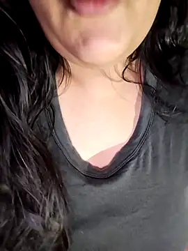 Annerae online show from November 16, 3:17 pm