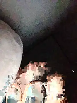 Snapshot of Annerae chatting on July 6, 6:43 pm Annerae online show from July 6, 6:43 pm