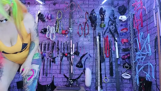 Snapshot of PANDORANEZZ chatting on January 7, 11:51 pm PANDORANEZZ online show from January 7, 11:51 pm