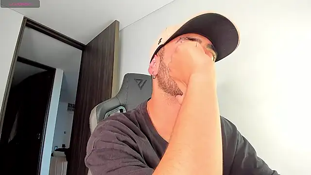 imferrer online show from December 4, 9:57 pm