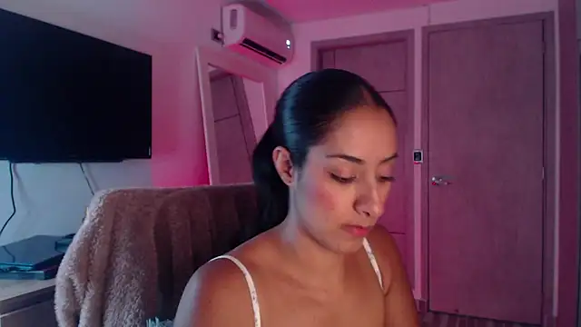 Brown skin11 online show from November 6, 9:15 pm