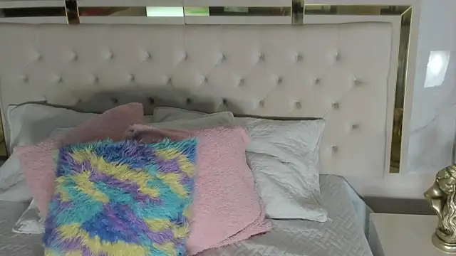 Meghan stonne  online show from November 23, 7:13 pm