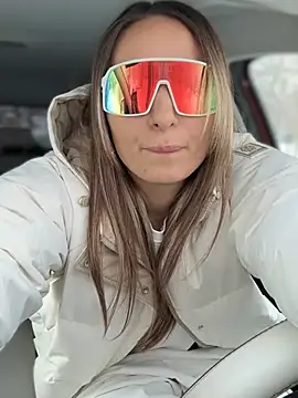 YOUR-KARINA online show from January 18, 8:07 am