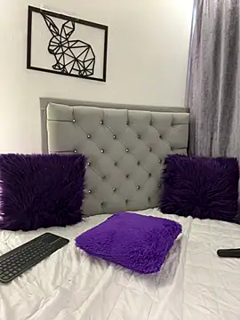 Snapshot of mariam_hill chatting on February 7, 10:20 pm mariam hill online show from February 7, 10:20 pm