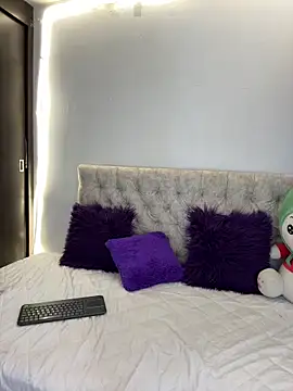 Snapshot of mariam_hill chatting on February 15, 6:55 pm mariam hill online show from February 15, 6:55 pm