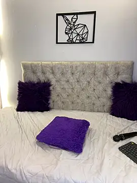 Snapshot of mariam_hill chatting on February 15, 9:59 pm mariam hill online show from February 15, 9:59 pm