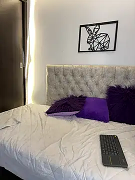 Snapshot of mariam_hill chatting on February 19, 6:54 pm mariam hill online show from February 19, 6:54 pm