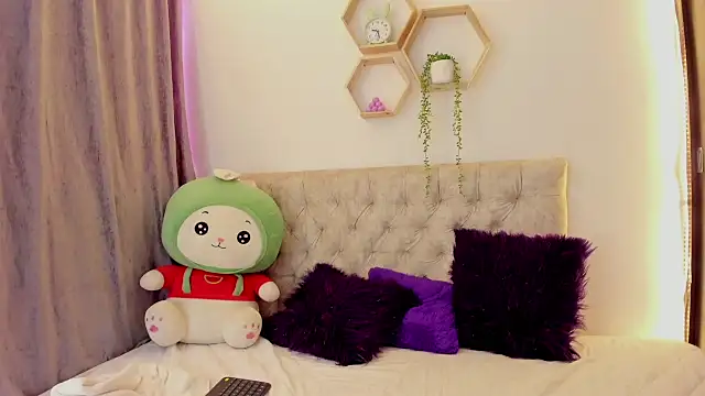 Snapshot of mariam_hill chatting on March 3, 6:44 pm mariam hill online show from March 3, 6:44 pm