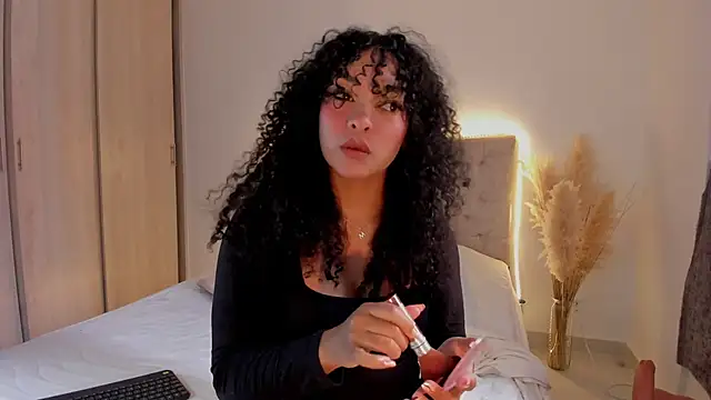 Snapshot of mariam_hill chatting on November 22, 3:00 pm mariam hill online show from November 22, 3:00 pm