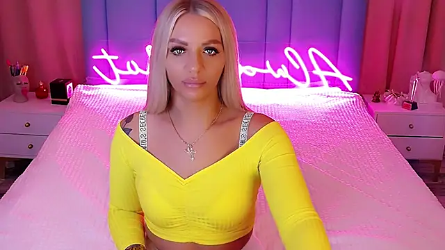 AllwaysHotJ online show from December 13, 1:59 am