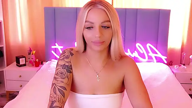 AllwaysHotJ online show from January 23, 6:17 am