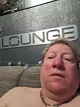 tomtom111111 online show from January 7, 8:45 am