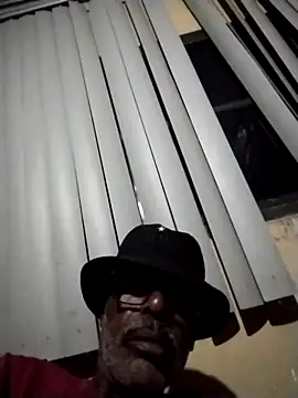 Thadew online show from April 30, 3:24 am