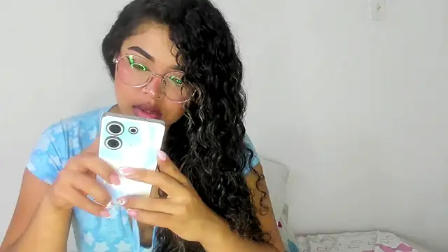 Snapshot of moana_taylor chatting on February 26, 10:26 am moana taylor online show from February 26, 10:26 am