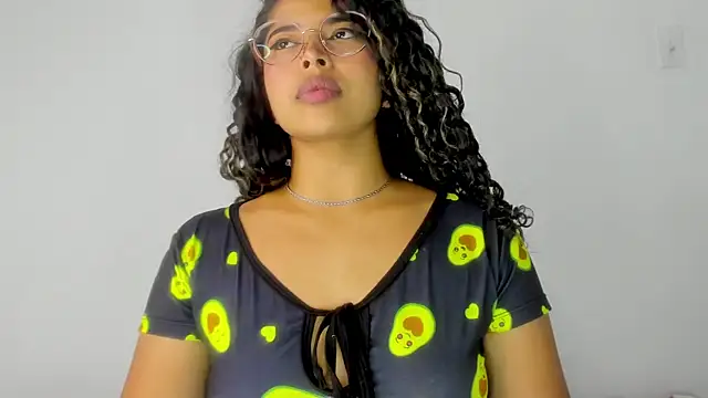 Snapshot of moana_taylor chatting on March 18, 11:09 pm moana taylor online show from March 18, 11:09 pm