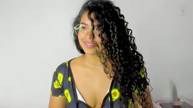 Snapshot of moana_taylor chatting on March 19, 2:16 am moana taylor online show from March 19, 2:16 am