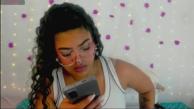 Snapshot of moana_taylor chatting on September 27, 11:48 am moana taylor online show from September 27, 11:48 am