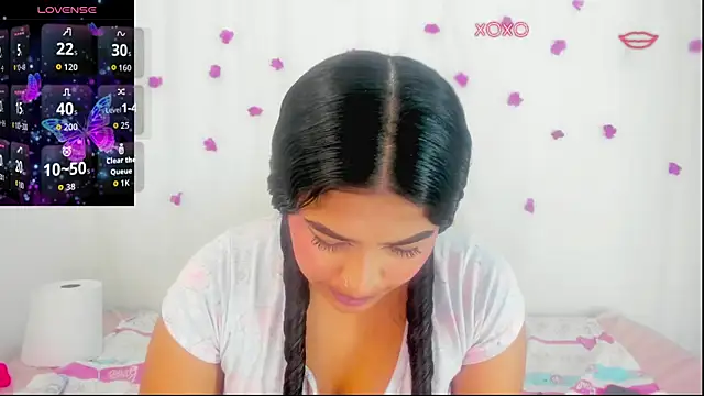 Snapshot of moana_taylor chatting on November 17, 2:01 pm moana taylor online show from November 17, 2:01 pm