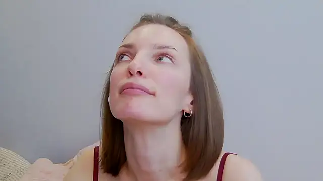 Snapshot of Beauty_Alex chatting on December 27, 4:47 am Beauty Alex online show from December 27, 4:47 am