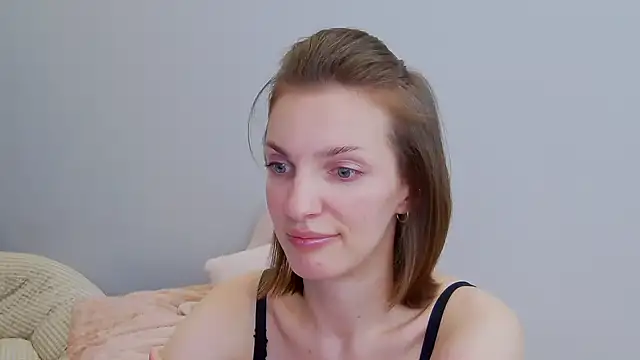 Snapshot of Beauty_Alex chatting on December 28, 7:44 am Beauty Alex online show from December 28, 7:44 am