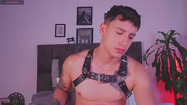 I Gabriel online show from July 16, 3:56 am