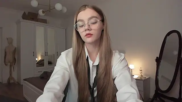 Snapshot of allotropp chatting on March 7, 6:11 pm allotropp online show from March 7, 6:11 pm