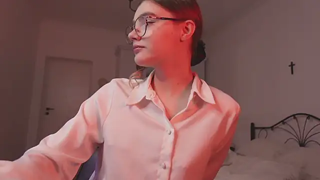 Snapshot of allotropp chatting on April 12, 7:19 pm allotropp online show from April 12, 7:19 pm