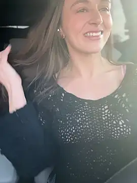 Snapshot of lunagirl13 chatting on January 13, 10:37 pm lunagirl13 online show from January 13, 10:37 pm