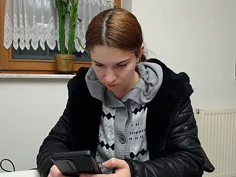 Snapshot of Geile-Luna chatting on February 2, 6:50 pm Geile-Luna online show from February 2, 6:50 pm