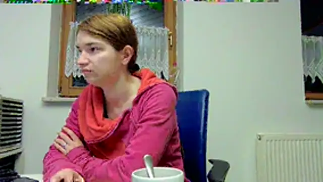 Snapshot of Geile-Luna chatting on February 15, 7:21 pm Geile-Luna online show from February 15, 7:21 pm