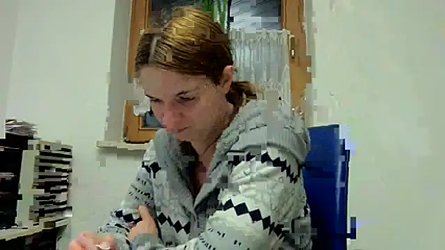 Snapshot of Geile-Luna chatting on March 6, 7:32 pm Geile-Luna online show from March 6, 7:32 pm