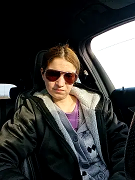 Snapshot of Geile-Luna chatting on March 28, 3:55 pm Geile-Luna online show from March 28, 3:55 pm