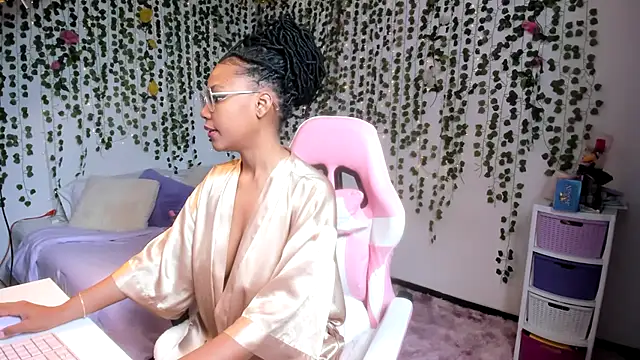 violeta milleer online show from November 7, 3:34 pm