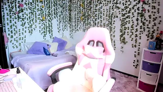 violeta milleer online show from November 9, 4:49 pm