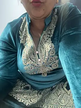 Preet Kaur 69 online show from December 17, 1:49 pm