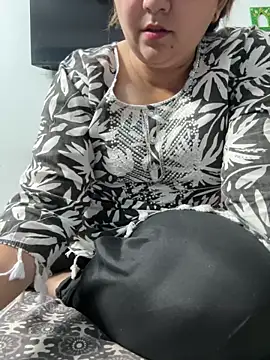 Preet Kaur 69 online show from May 10, 8:30 am