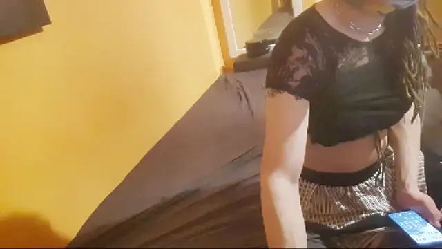 Snapshot of Lillisissi chatting on December 5, 4:54 am Lillisissi online show from December 5, 4:54 am