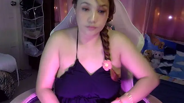 Snapshot of yourbabe_Brielle chatting on November 26, 6:36 am yourbabe Brielle online show from November 26, 6:36 am