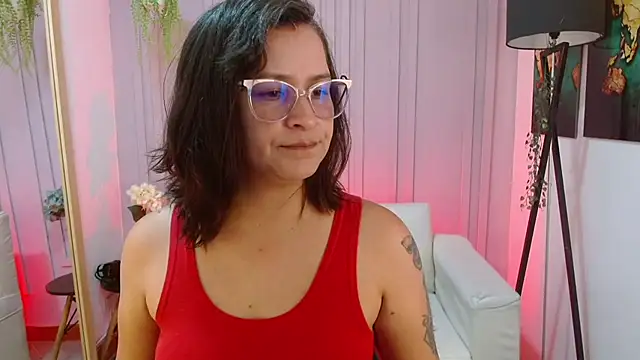 Britney taylor  online show from January 28, 6:28 pm